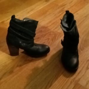 Steve Madden black leather boots size 7